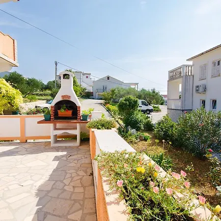 Apartment Milja *